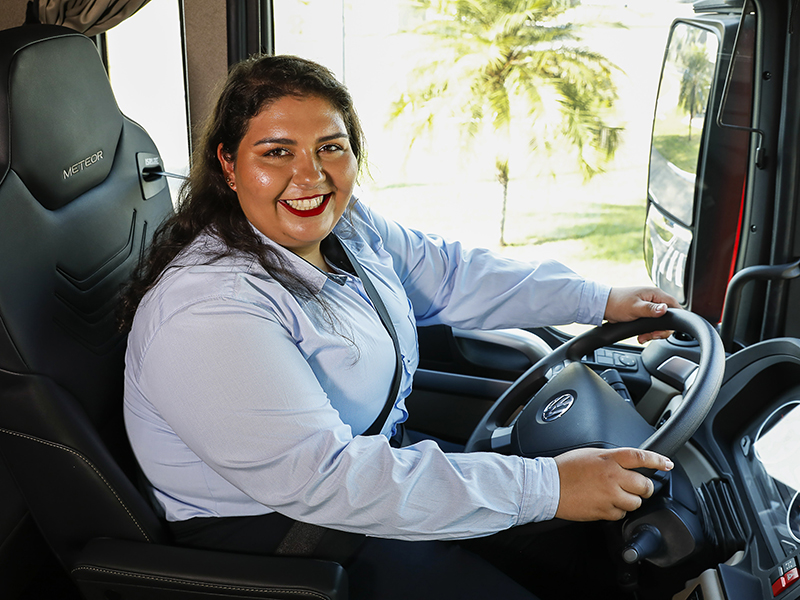 Volkswagen Caminhões e Ônibus (VWCO) expande frota testada por mulheres