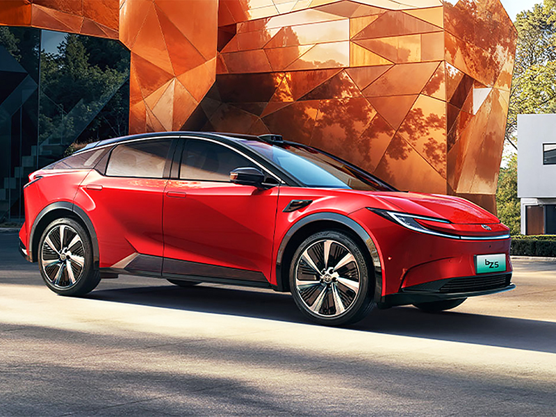 Toyota lança na China o seu novo SUV elétrico bZ5: foco maior é combater o Model Y da Tesla